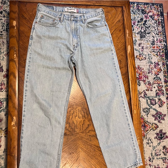 Levi’s Jeans - Picture 2 of 6